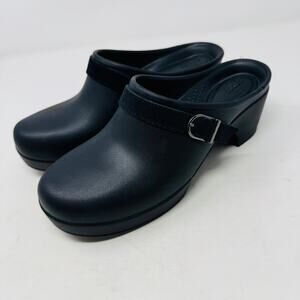 Crocs Brooklyn Buckle Clog Sandals Black Platform Comfort Shoes Women’s Size 8